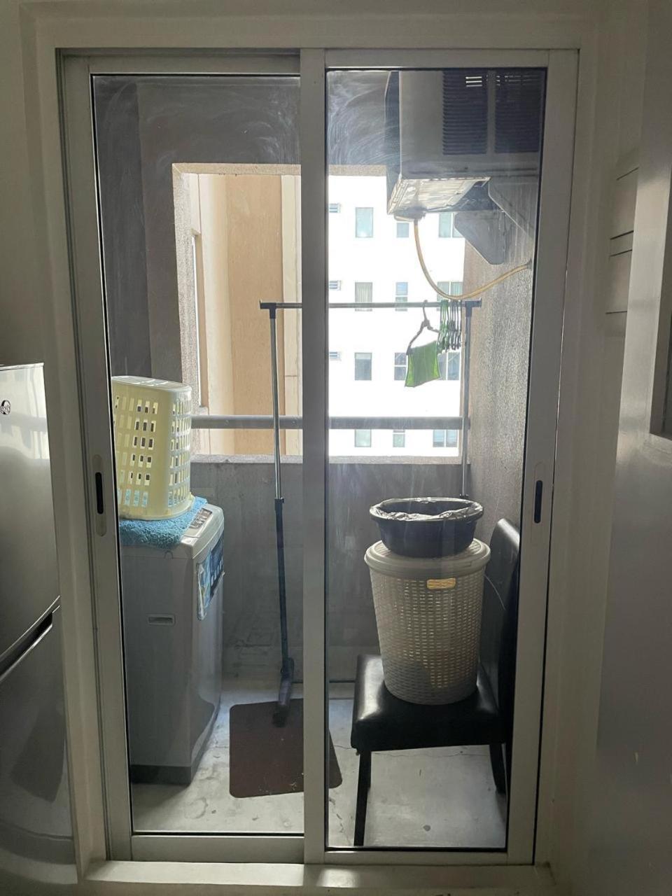 Cozy 2-Bedroom At South Of Market Soma Bgc Near Sm Aura, Market! Market! & Bonifacio High Street Taguig Eksteriør billede