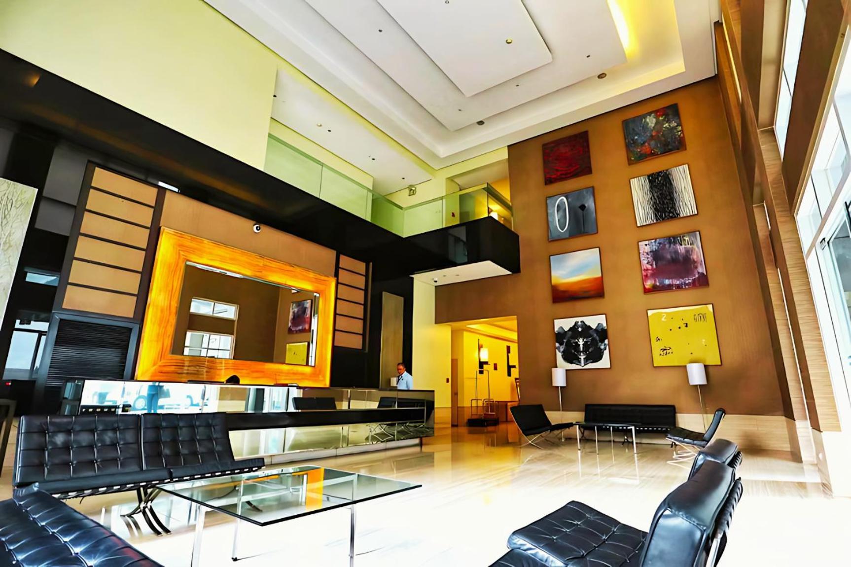 Cozy 2-Bedroom At South Of Market Soma Bgc Near Sm Aura, Market! Market! & Bonifacio High Street Taguig Eksteriør billede