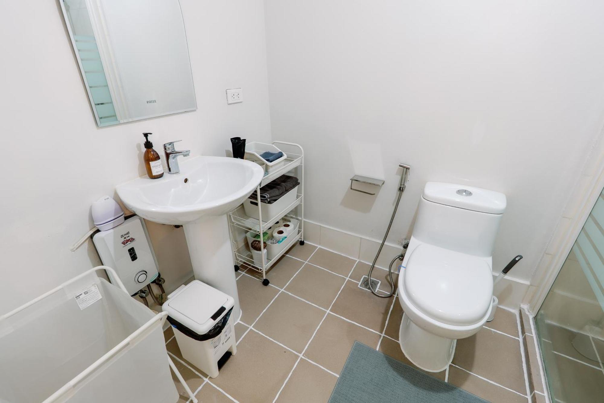 Cozy 2-Bedroom At South Of Market Soma Bgc Near Sm Aura, Market! Market! & Bonifacio High Street Taguig Eksteriør billede